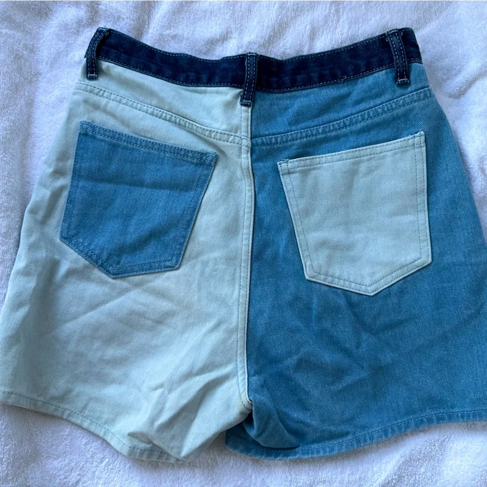 Sold - Picture 2 of 4